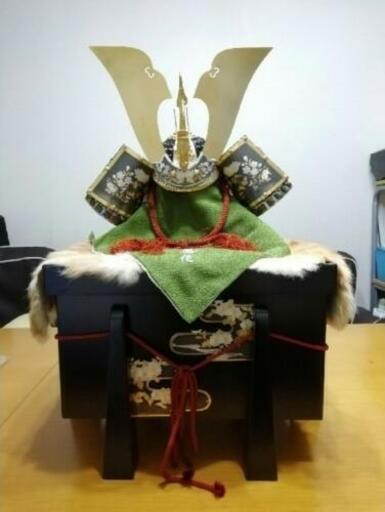 彫金兜 (玉鳳作)