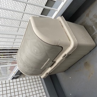 ストッカー（外用ゴミ箱）差し上げます。の画像