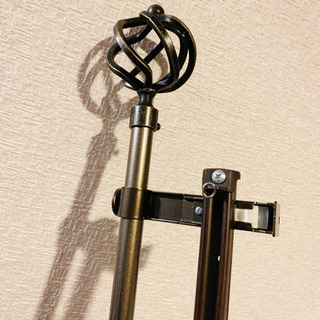 カーテンレール　アイアン　クラシック　アンティークの画像