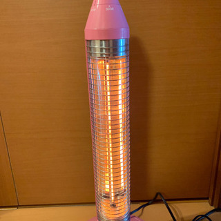 🌸可愛いピンク色の遠赤外線ヒーターの画像