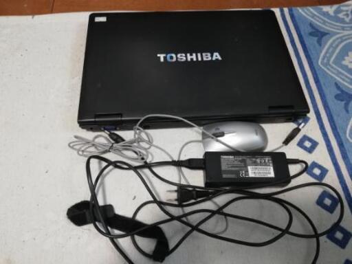 東芝TOSHIBA　15.4型ノートパソコン　satelite B552 初期化済