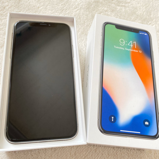 iPhone iPhone X Silver 64 GB au