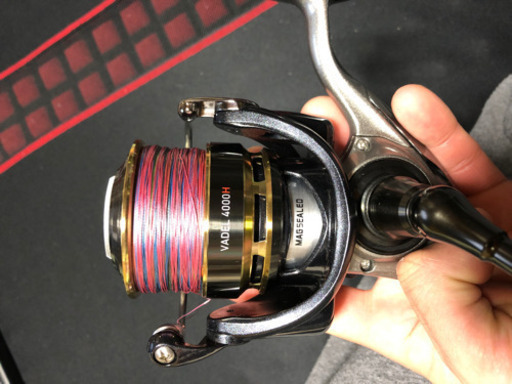（値下げ）リール  ダイワ　15 ヴァデル 4000H