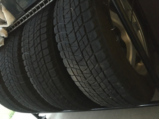 スタッドレスタイヤ　ブリジストンブリザックDM-V1 215/70R16