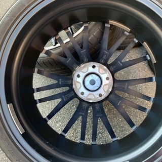 20インチ ブラックホイール 245/35R20 Lexani LX-Twenty 245/35R20XL 95W BSW Tires