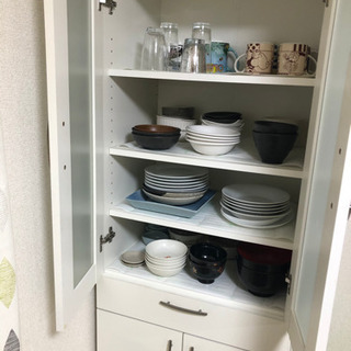 食器棚　の画像