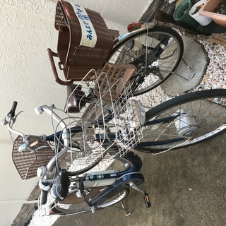 SANYO（現Panasonic）eneloop bikeリチウムイオン6Ah 26インチ同色2台を纏めての画像