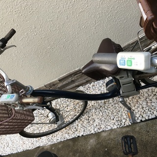 SANYO（現Panasonic）eneloop bikeリチウムイオン6Ah 26インチ同色2台を纏めての画像