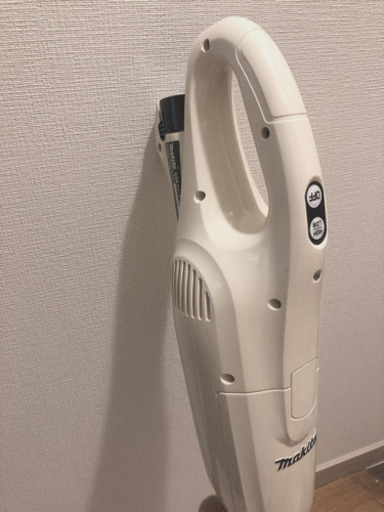 コードレス掃除機 makita 充電式クリーナー ☺︎