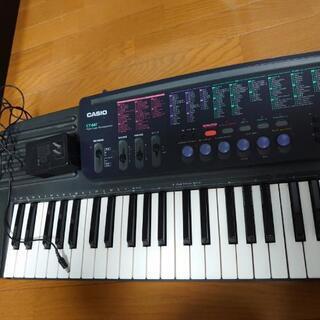 CASIO　CT647 キーボード　電子ピアノ　中古　電源アダプター