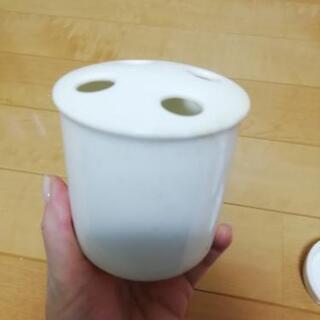 洗面台グッツ一式の画像