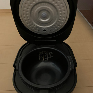 炊飯器の画像