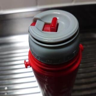 ハローキティの水筒[コップ飲みタイプ430ml]の画像