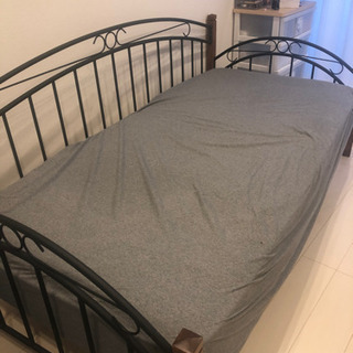 オシャレな枠組み付ベット
