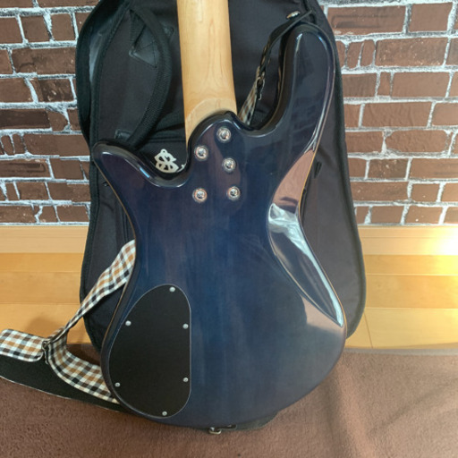 SPECTOR エレキベース
