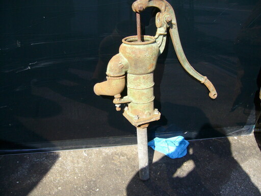 井戸用手押しポンプ