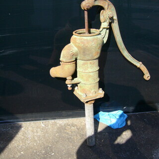 井戸用手押しポンプ