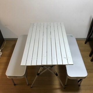 コールマン　キャンプテーブルセットの画像