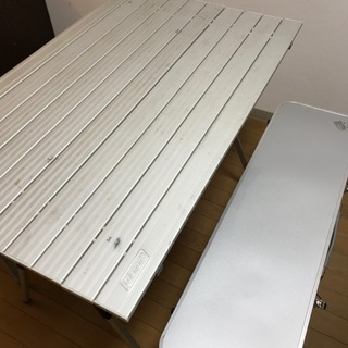 コールマン　キャンプテーブルセットの画像