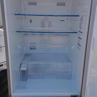 2017 Panasonic NR-C32FM-N 3 door Refrigeratorの画像