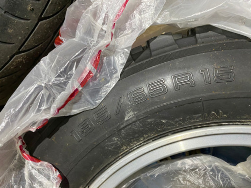 スパイクタイヤ　195 65 15 フルピン？