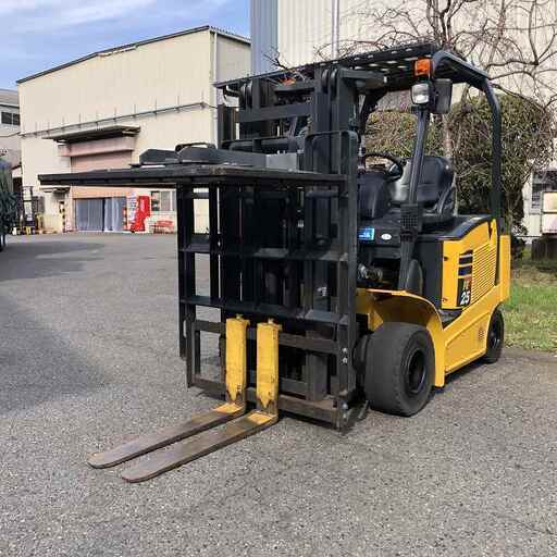 動画有　2.5t　高年式　調子良いです。　専用充電機付き！！