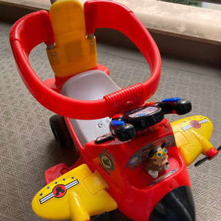 取引中　ミッキーマウス　飛行機型　コンビカー　中古