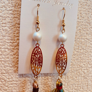 ハンドメイドピアスすかし