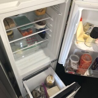 2年の使用状態きれいな冷蔵庫の画像