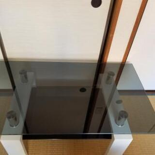 引取限定　ガラステーブル