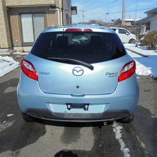 デミオ　1300 4WD 13C オートマチック　5ドアの画像