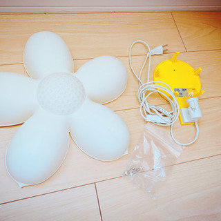 IKEA お花型のウォームランプ譲ります