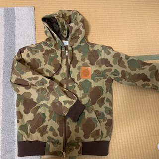TOMMY 迷彩　パーカー