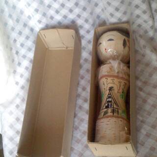 箱入り　こけし　※箱のサイズ　縦約 19cm×横約 6cm×奥行...