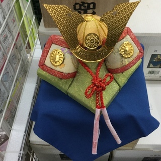将軍兜　置物　木目込み作り　桐箱付き