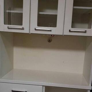 ニトリの食器棚の画像