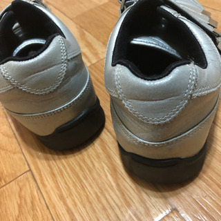 ダンスウィズドラゴン　スニーカー　23cmの画像