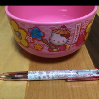 キティーちゃんの器の画像