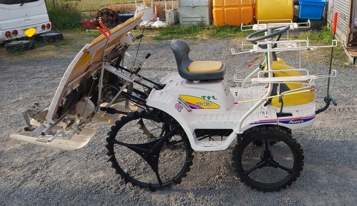 鹿児島発　イセキ　4条植え　ガソリンエンジン乗用田植え機　PP43
