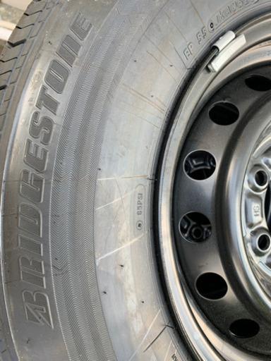 ハイエース新車外しタイヤ4本セット③（スチールホイール組）
