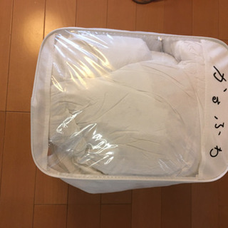 【受け渡し予定者決定！無料】ニトリ　かるふわ羽毛掛け布団　クイー...