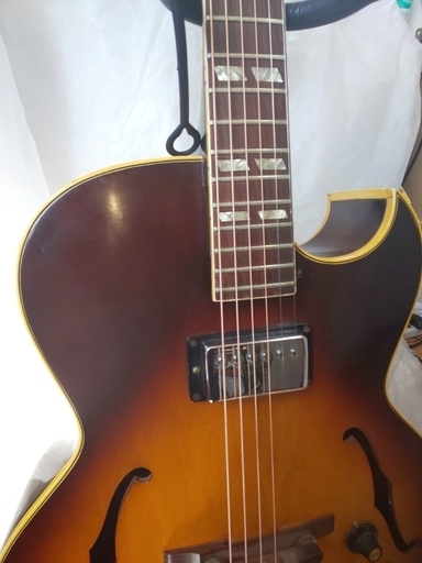 ギブソンES-175 3500万!