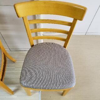 ダイニングチェア　椅子の画像