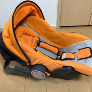 【値下げしました】日本育児　トラベルシステム  チャイルドシート 