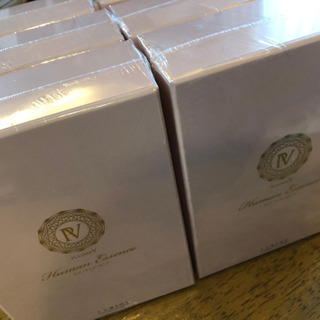 1箱以下の値段で、6箱セット、J-cosme ヒューマンエッセンス、ヒト幹細胞培養液由来美容液 (15ml)、美肌、モチ肌、サロン、美容、エステ、ハリ、ツヤ艶、美顔、スプレー、美容液、幹細胞、若返り 、アンチエイジ、6箱15万が2万にて激安