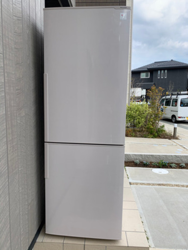 SHARP 冷蔵庫　271L 2015年製