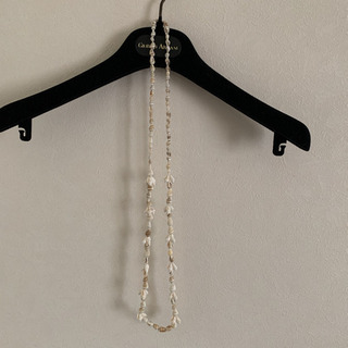 貝殻のネックレス