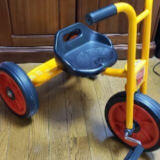 三輪車