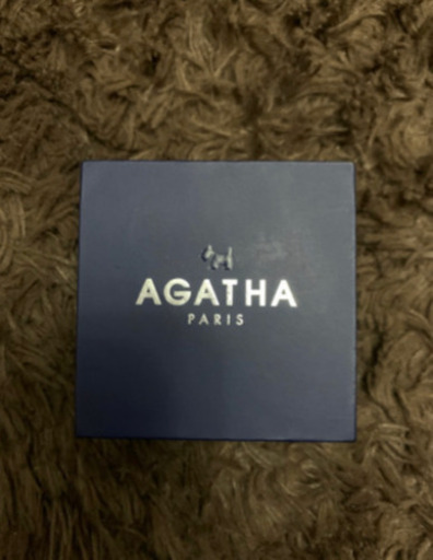 AGATHA ピアス