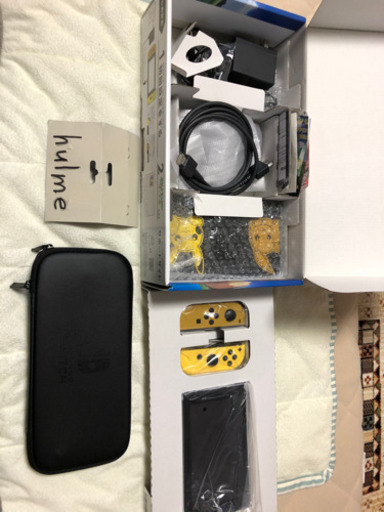 取引き中　ニンテンドー　SWITCH スウィッチ　スイッチ　let's go イーブイ　おまけ付き　美品